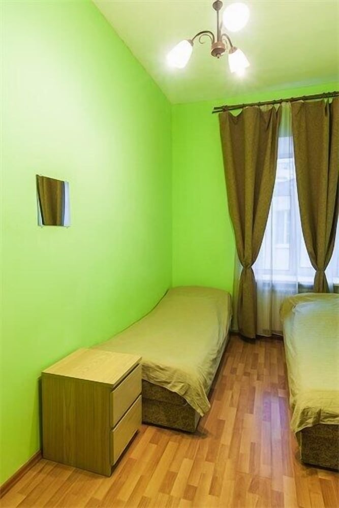 Old Flat Guest House on Ligovskiy