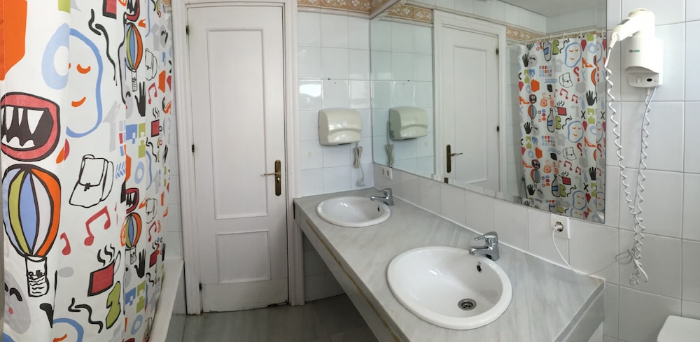 Baobab Hostel