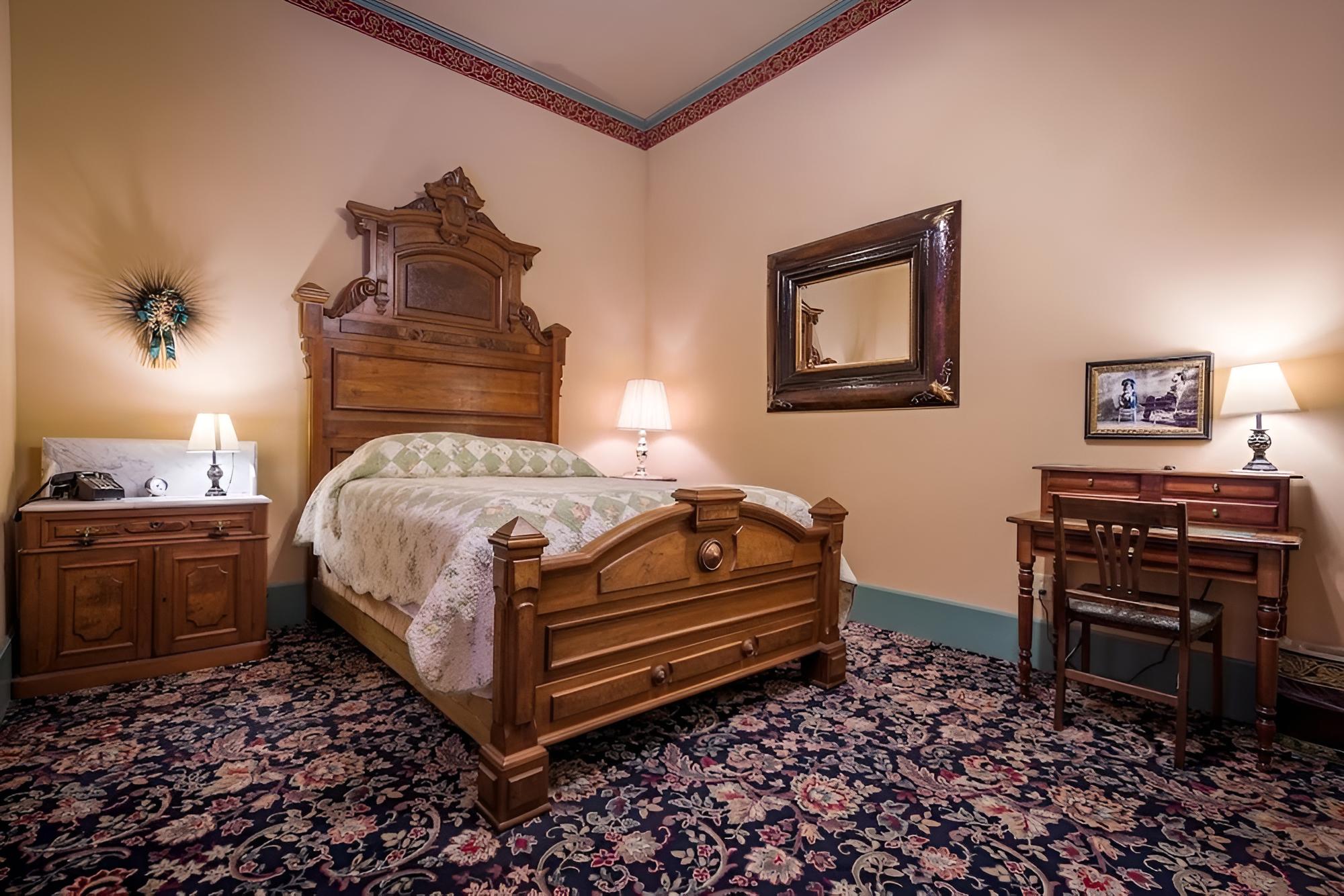 Walla Walla Vacations - The Weinhard Hotel - Property Image 3