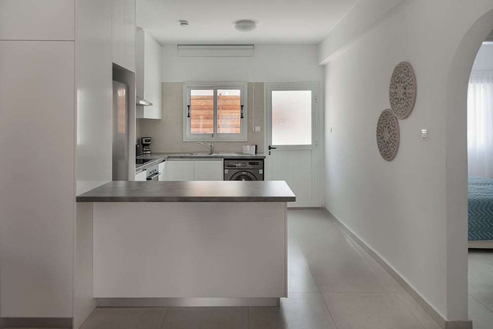 Phaedrus Living Olga Residence