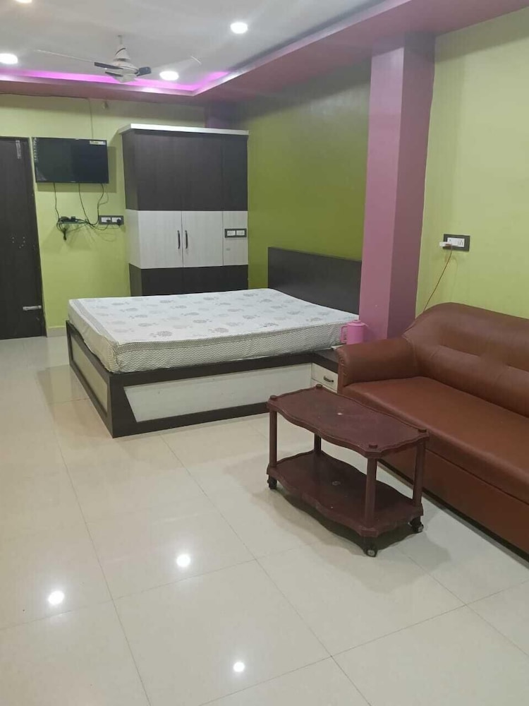 Royal Plaza Homestay