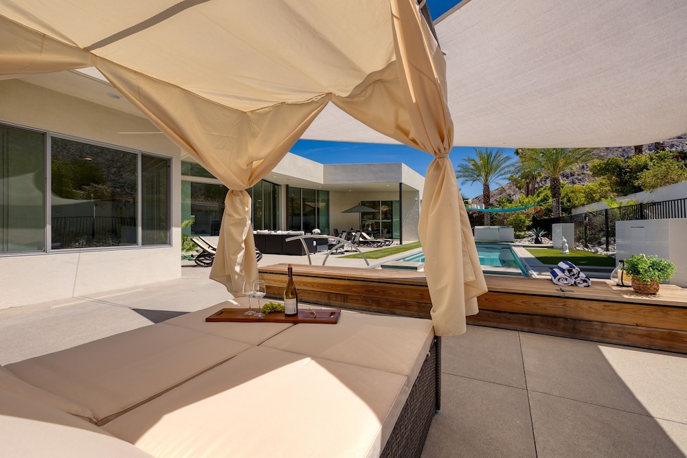 Villa Valentina by Avantstay Pool Hot Tub Views Luxury Design