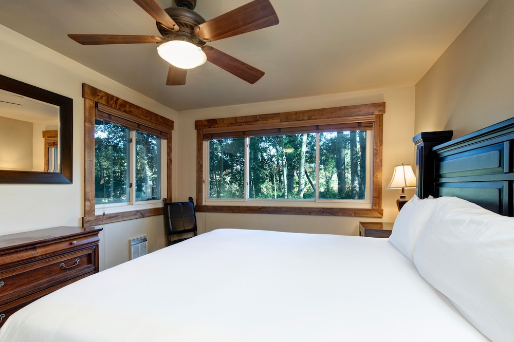 Park City Ski Resort - Snow Flower Vacation Homes