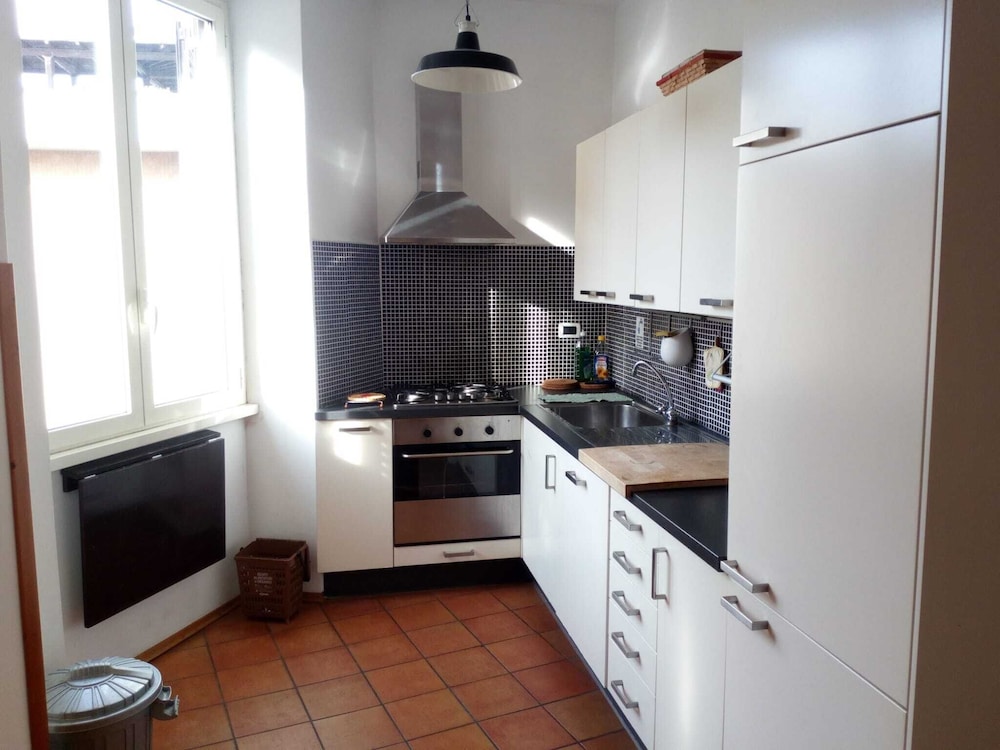 Large Vatican Apartment with 3 bedroom