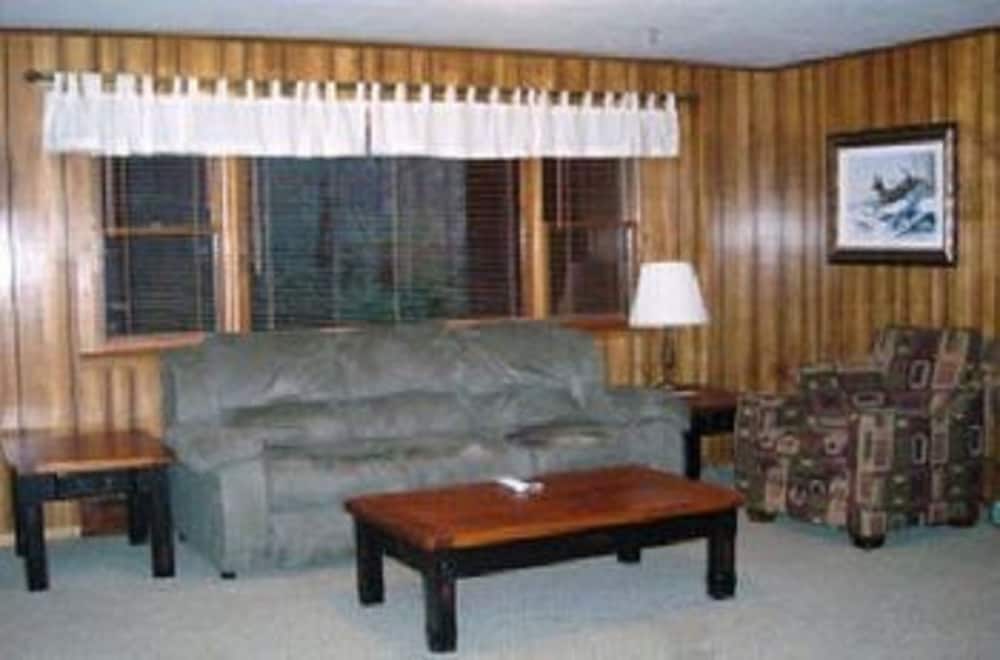 Cabins at Twinbrook Resort