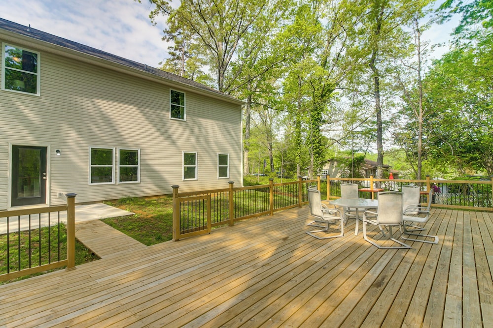 Stay & Play in Charlotte: Family Home w/ Deck