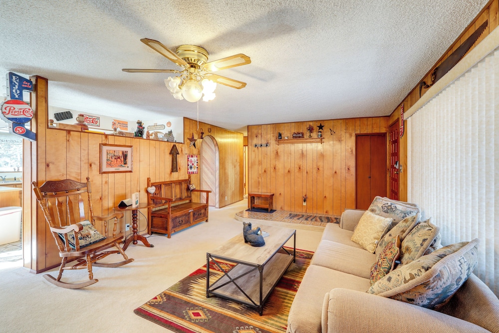 Deck & Forest Views: Black Bear Cabin' in Payson