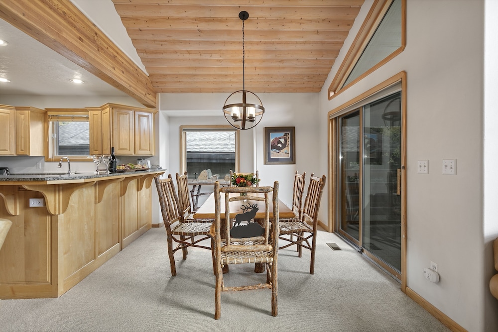 Boulder Creek at Deer Valley Resort - Three Bedroom Condo with Hot Tub #1119 3 Condo