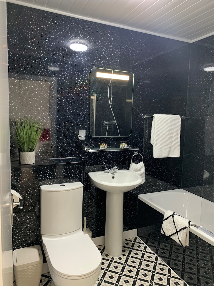 Sarum Hotel