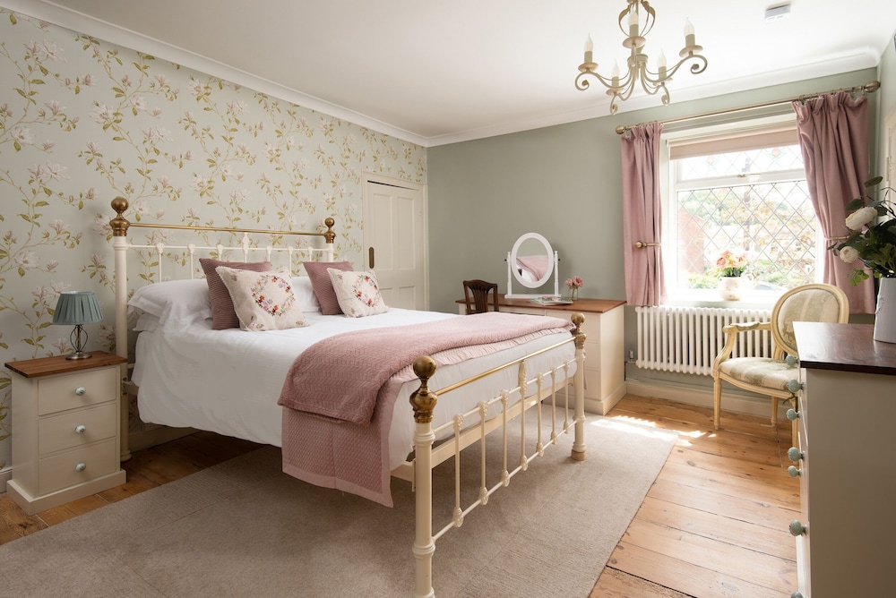 Owl Cottage