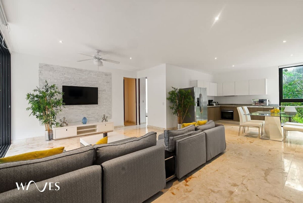 2 Br Luminous and Spacious Pool View Apt