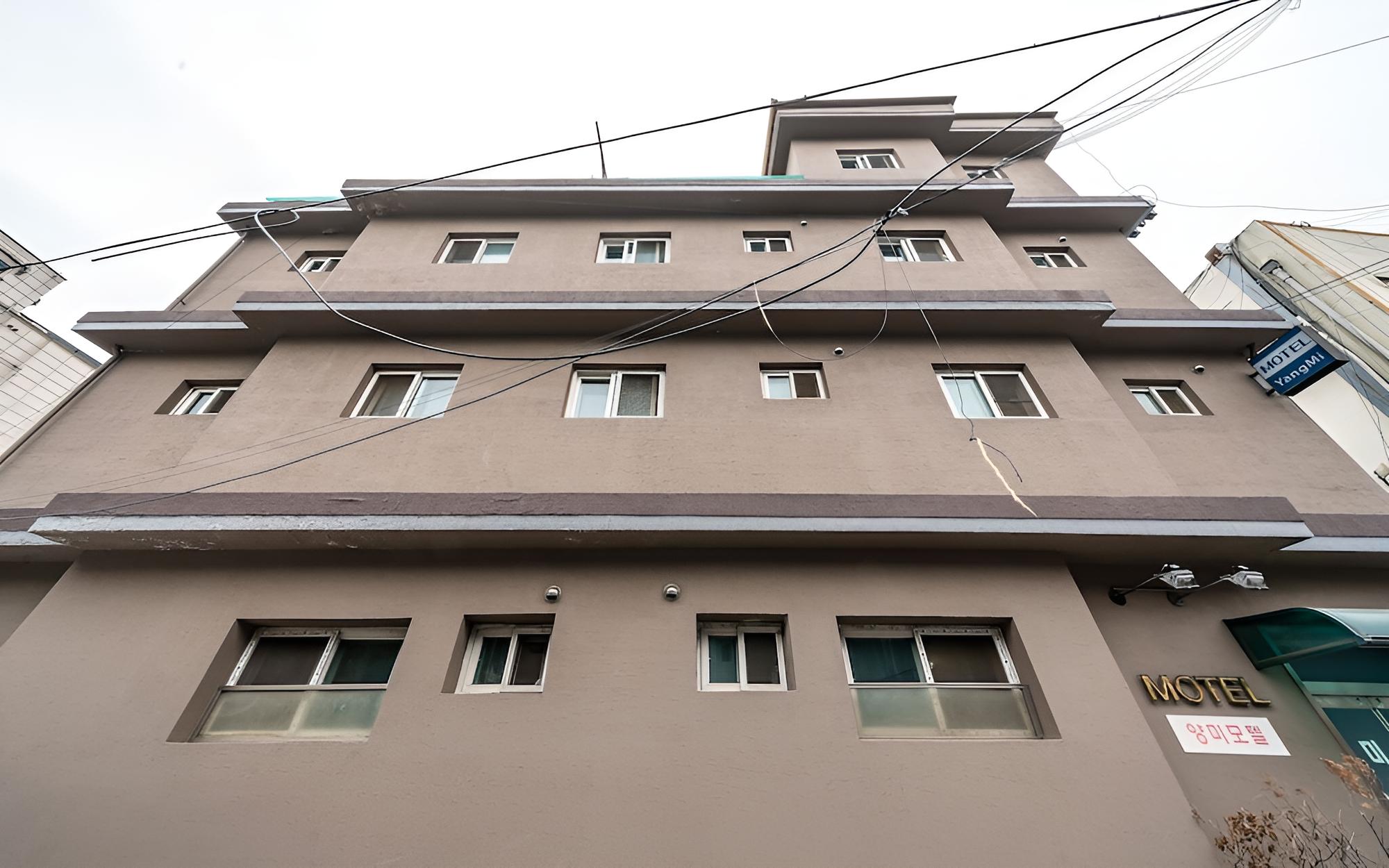 Jangchung Yangmi Motel view 2