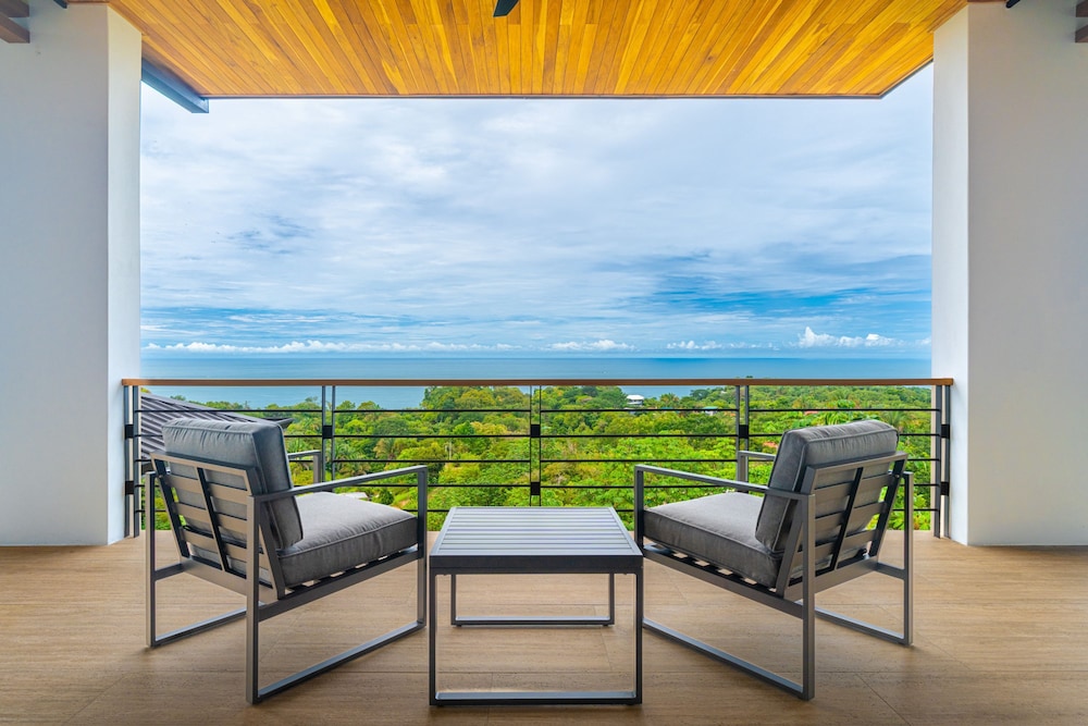 Villa del Cielo Oceanview Villa Near Uvita Beaches
