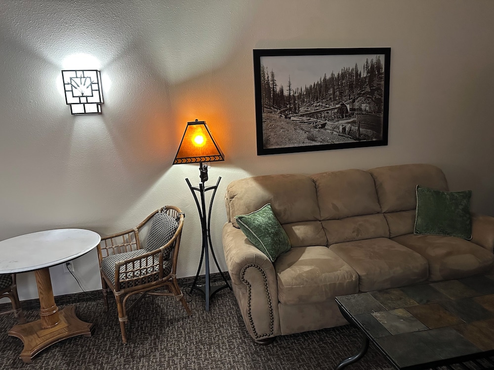 The Sawmill Inn