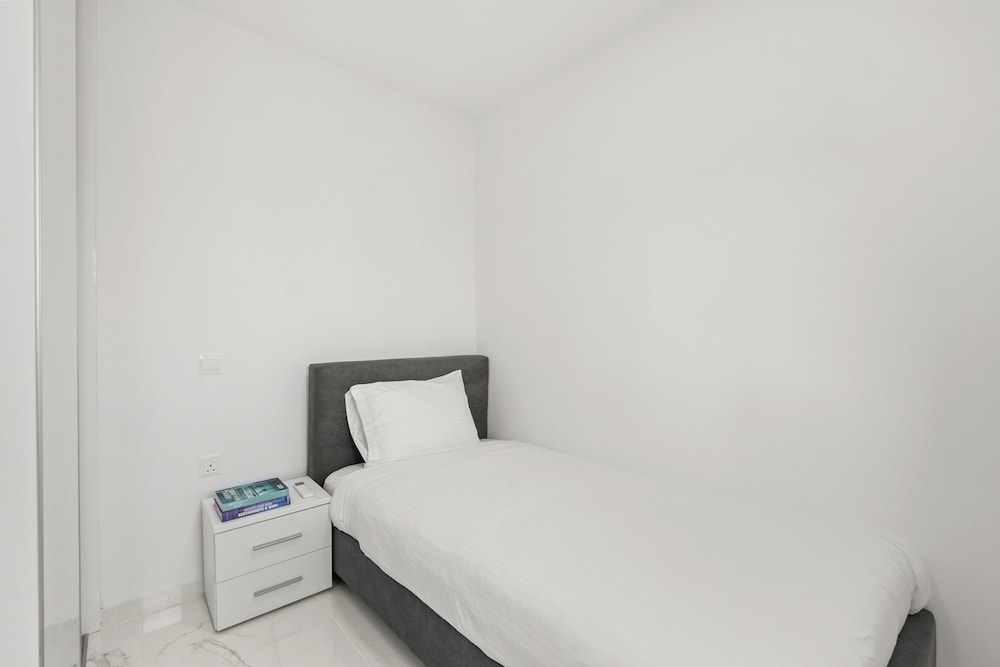 Maestro City Apartments