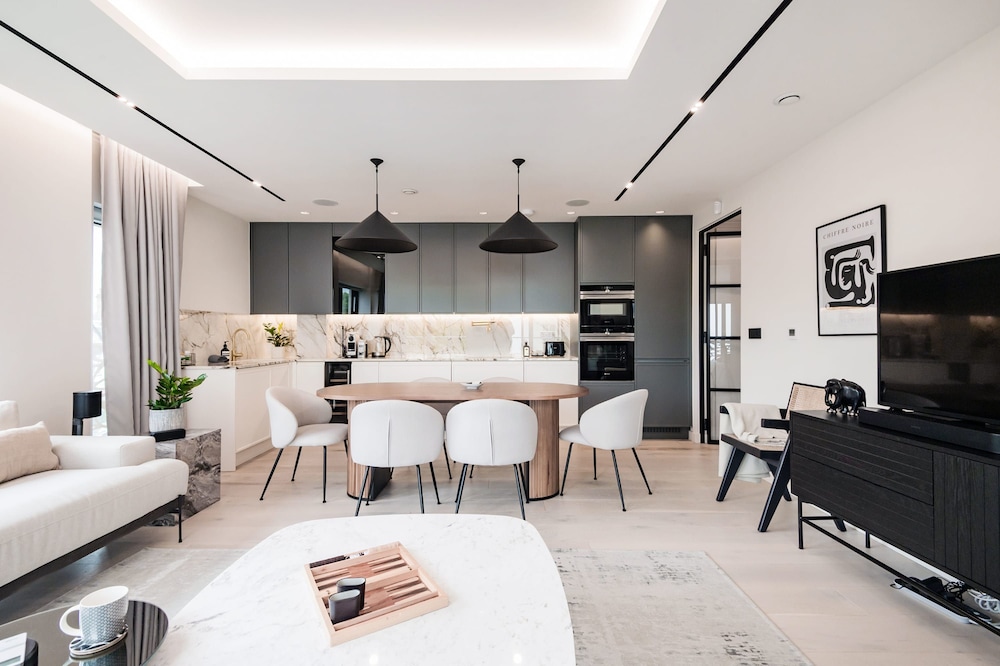The Modern Glasshouse - by Out of Office Lifestyle