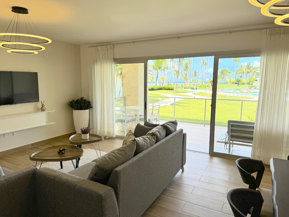 Playa Palmera Beach Front Apartments