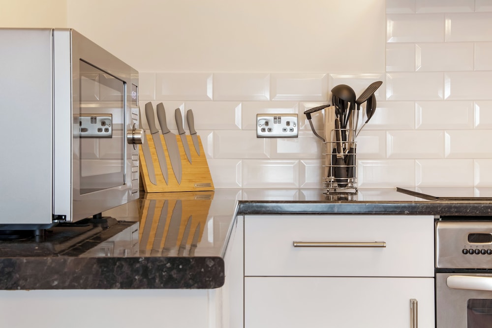 Central 1 BD in the Heart of Cheltenham view 5