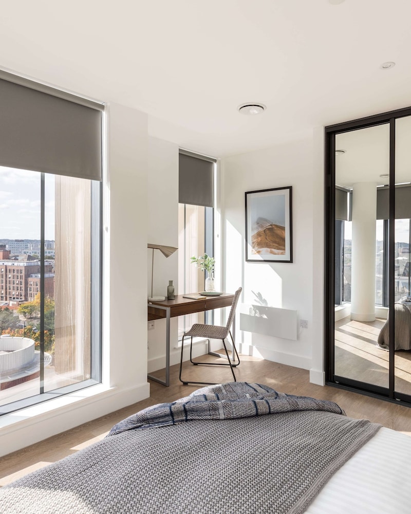 Fabulous Apartments, Newcastle City Centre view 4