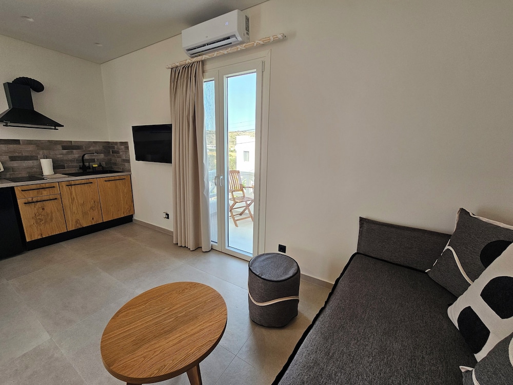 Aristotle Suites