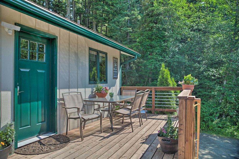 Juneau Vacations - Cozy Retreat w/ Fire Pit - Near Mendenhall Glacier - Property Image 21