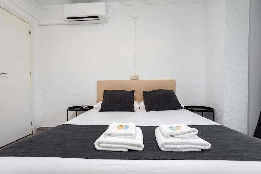 Hostal Bedmates