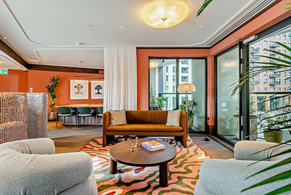 East London Skyline Retreat
