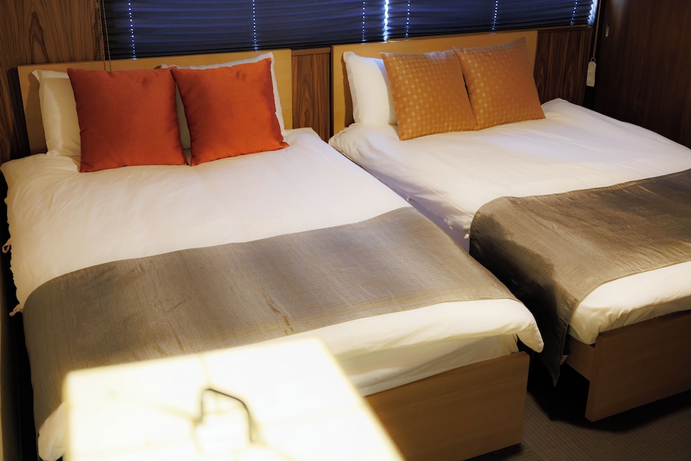 R-Guest Residence Tsurumibashi