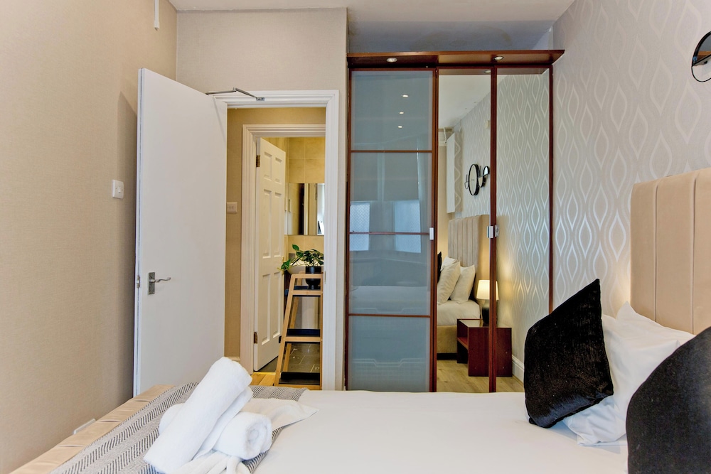 Imperial Earls Court Apartments