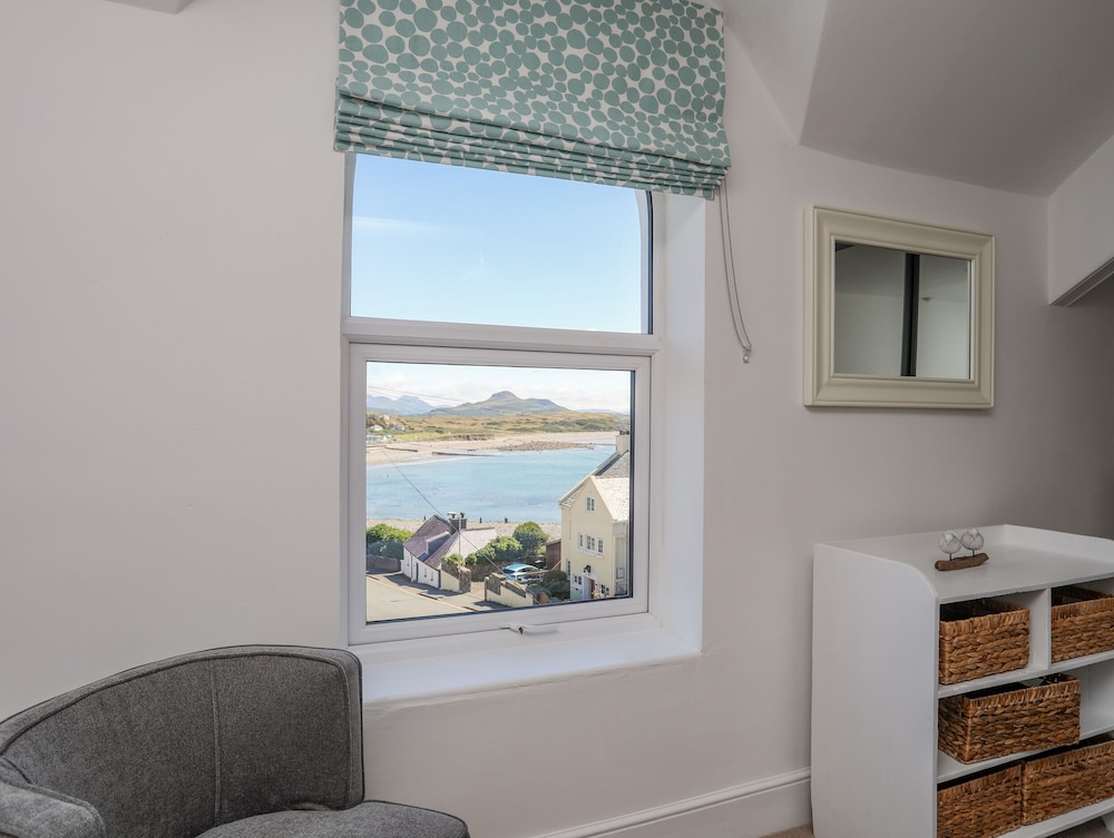 Gwynle - Criccieth