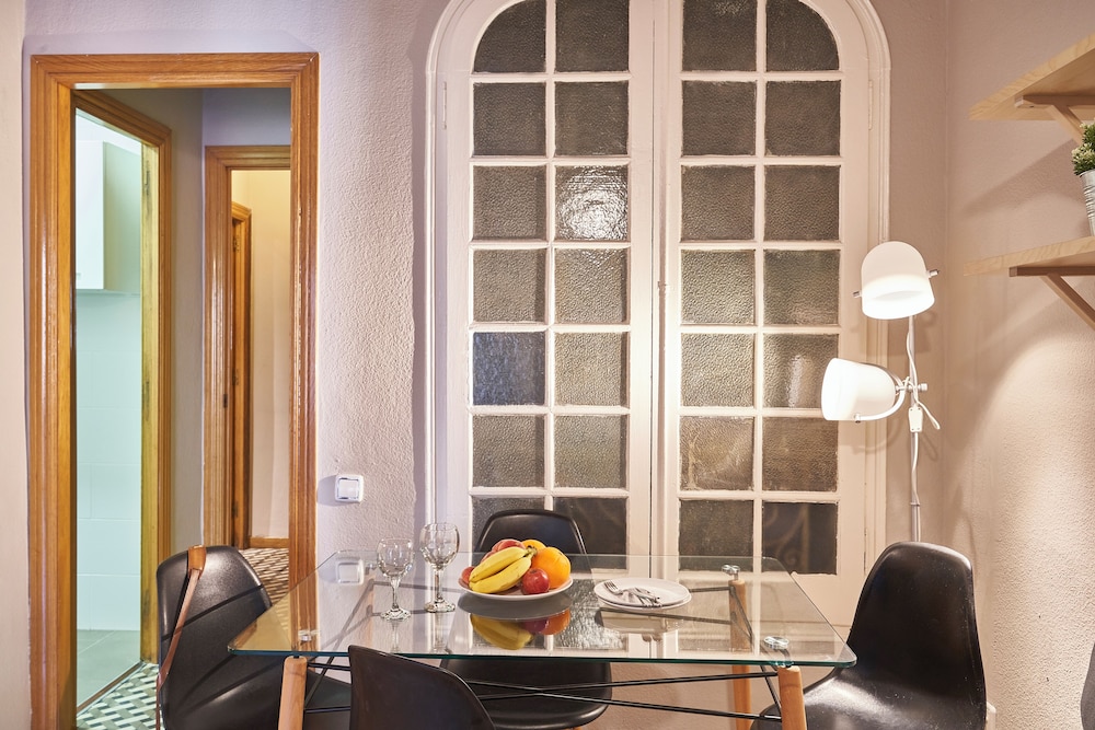 BeBarceloner Sants Apartments