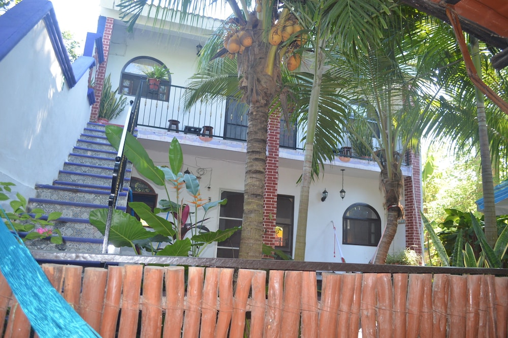 Hotel Apartamento La Casa del Angel - Image 1