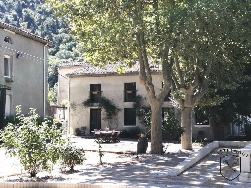 Domaine Castelnaut gîte et château