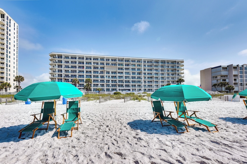 Oceanfront Destin Condo With Pool & Beach Access