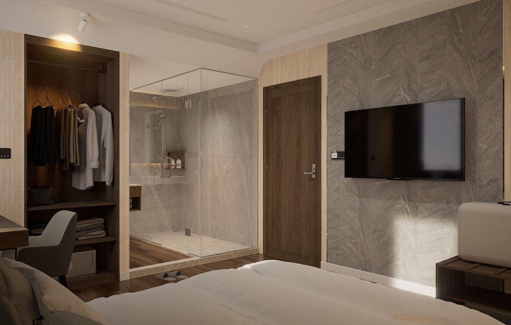 Kin Hotel Thai Van Lung 29