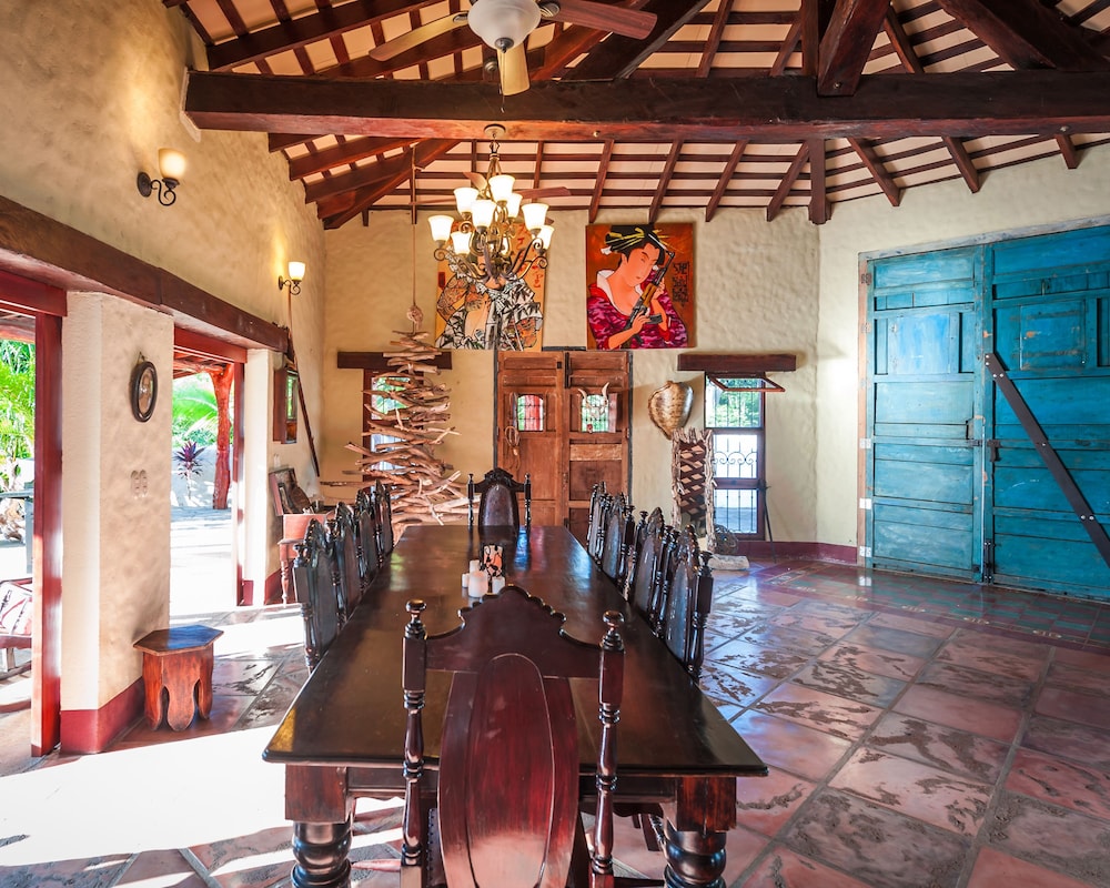 Rancho Chilamate Guest Ranch