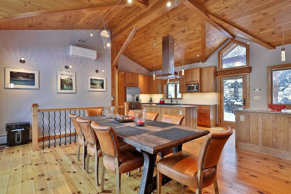 The Waffelhaus In Killington 4 Bedroom Home