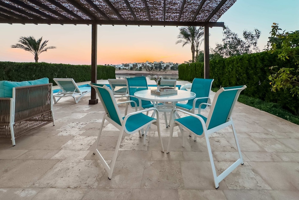 Xuru Stays I Sundown Symphony 4mbdr Villa @ Joubal El Gouna