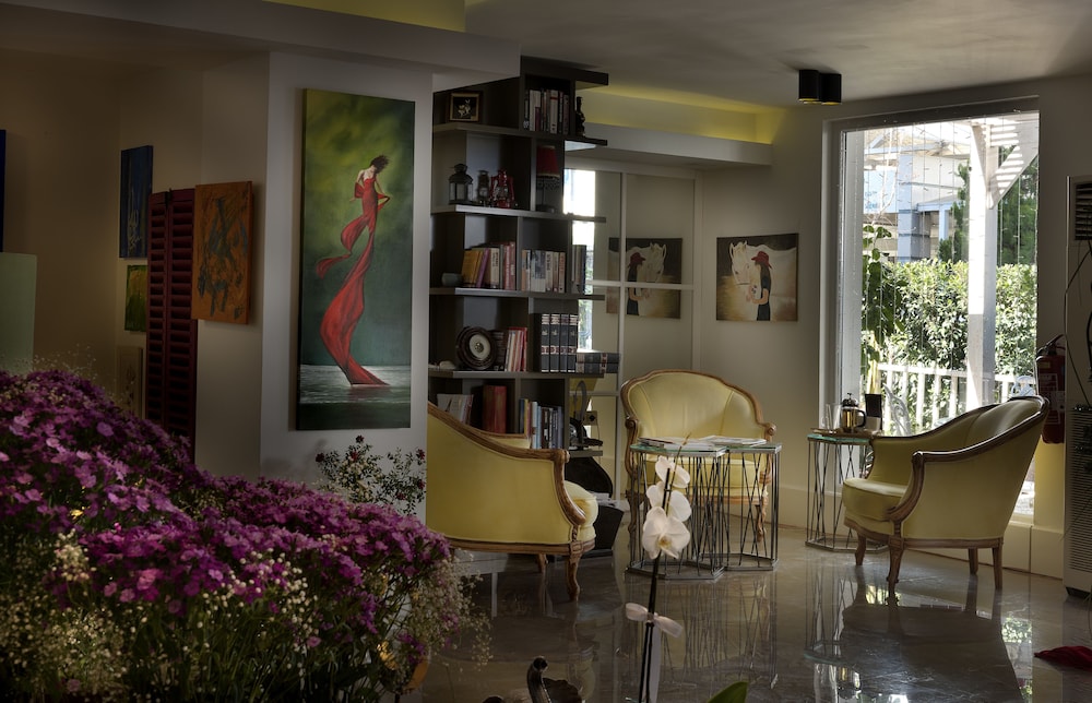 Nun By Laren Hotels - Image 54