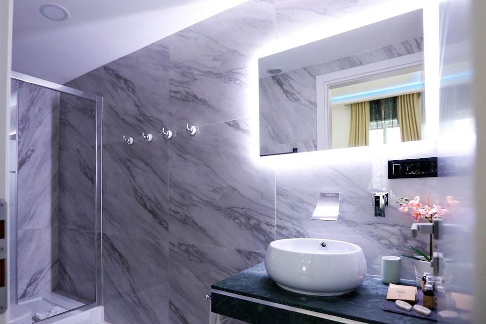 EscapeSuite Domus Collection