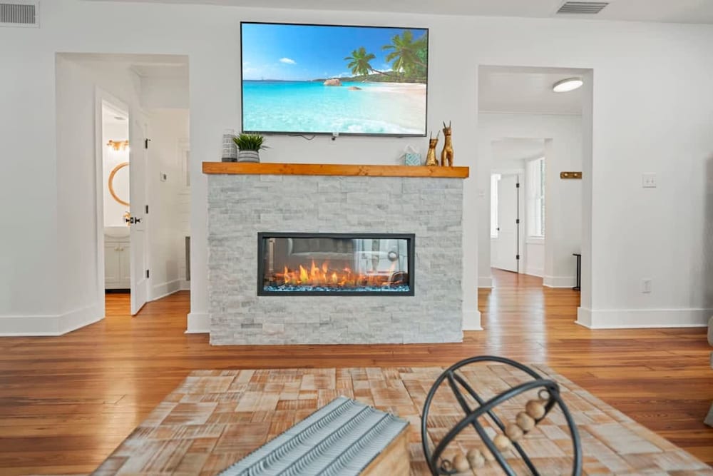 Stay in A Castle In St Augustine Hot Tub Fireplace