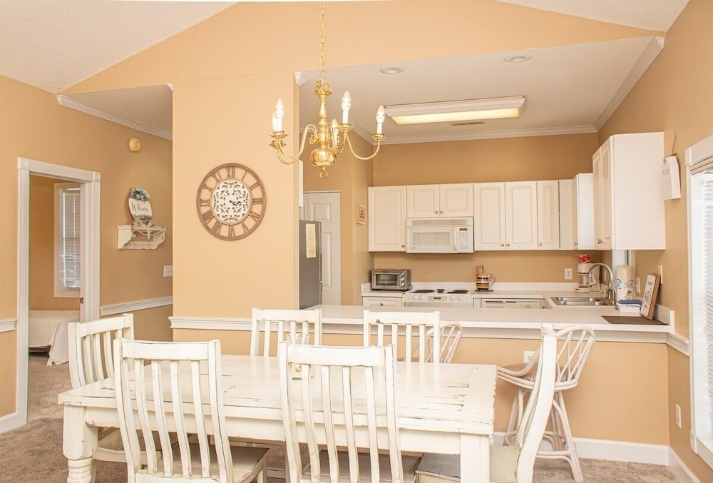 Magnolia Place 4665-301 2 Bedroom Condo