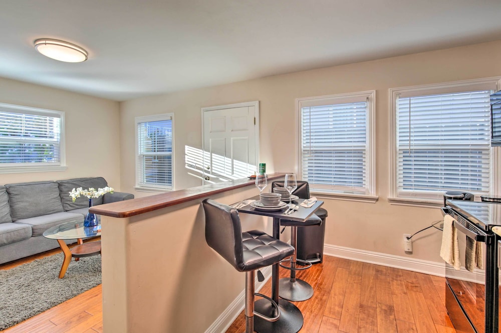 San Diego Apartment ~ 1 Mi to Gaslamp Quarter