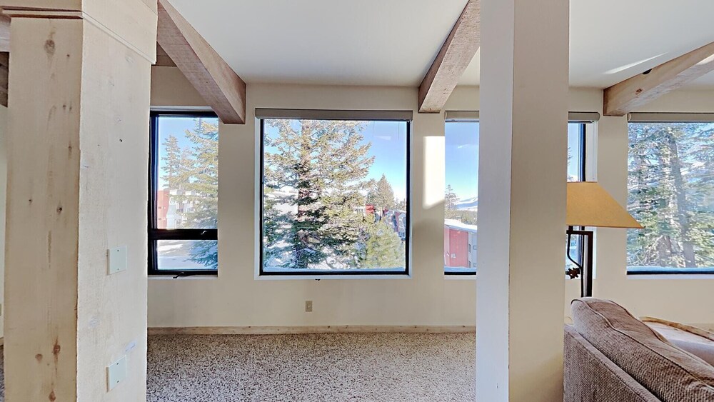 410 4 Bedroom Condo
