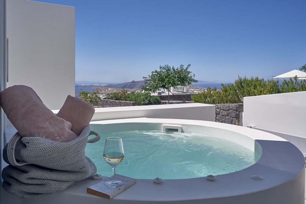 Nova Luxury Suites