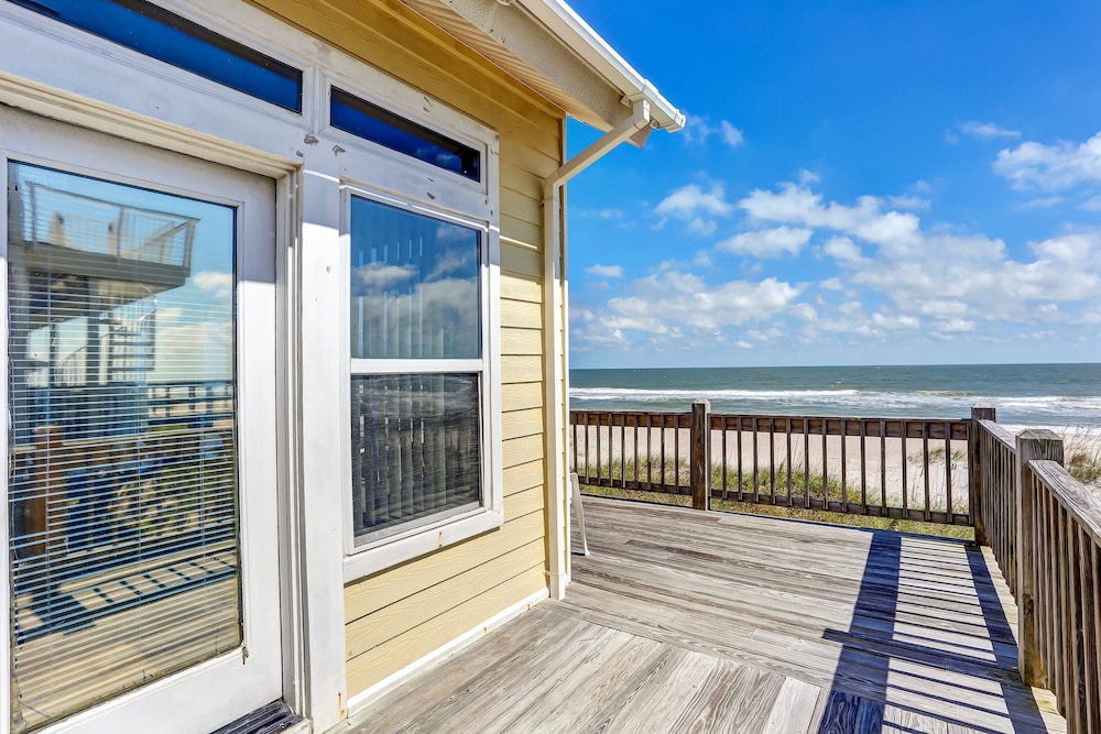 812 S. Fletcher - 3 Br Cottage