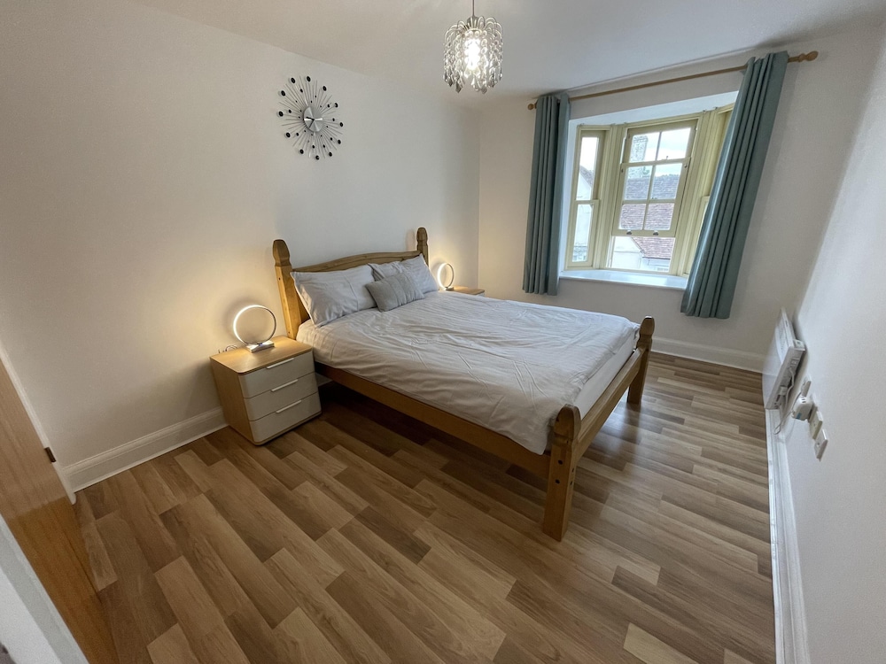 2-bed Apartment in Colchester view 2