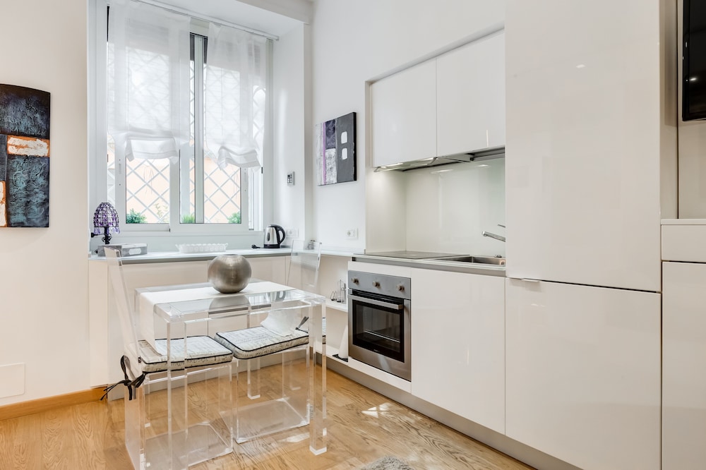 Rental in Rome Prati Suite