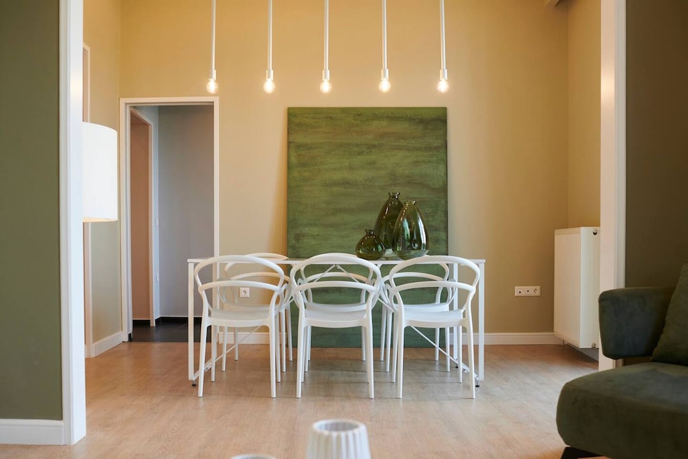 Ma Maison Acropolis Mansion 3bdr Suite N 6 400mbps