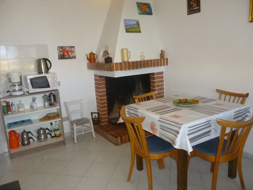 Rose Garden, Super Cheap Holiday Home in the Southernmost tip of Sardinia photo 5